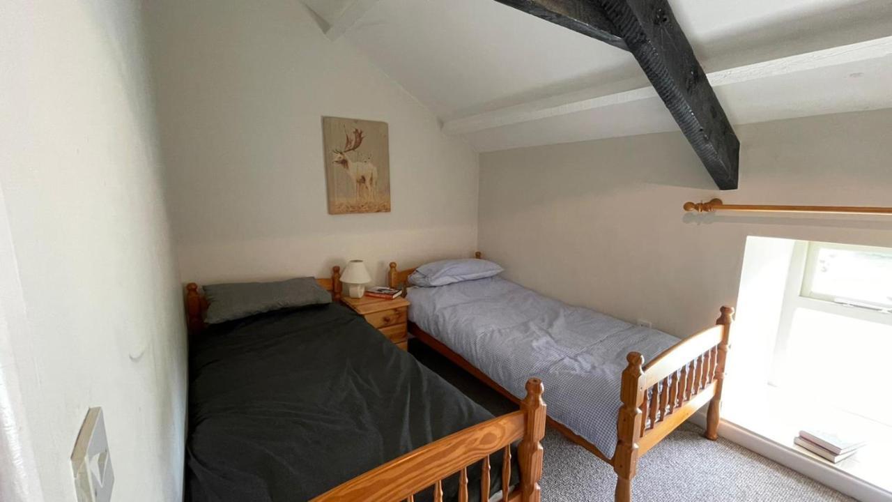 Holiday home Crug Yr Eryr Isaf *