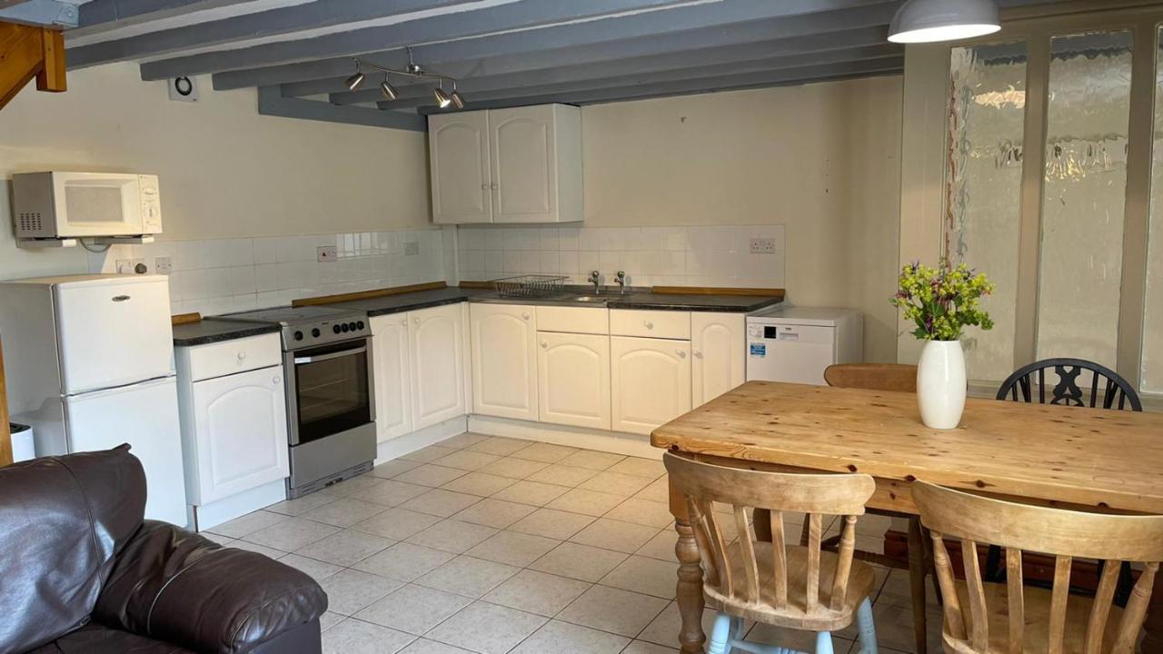 Crug Yr Eryr Isaf Holiday home *